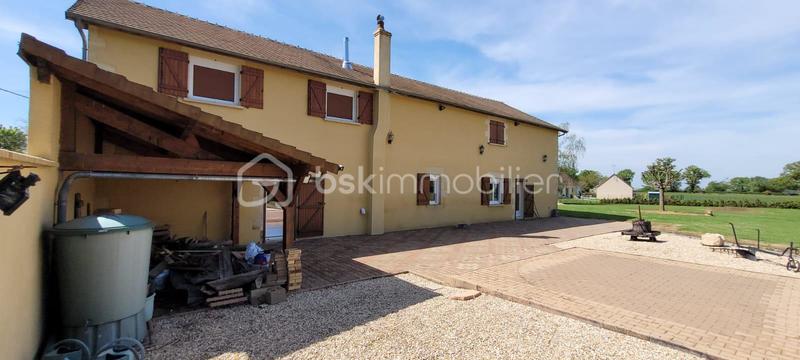 Corps de ferme - 322 m² - 9 pièces