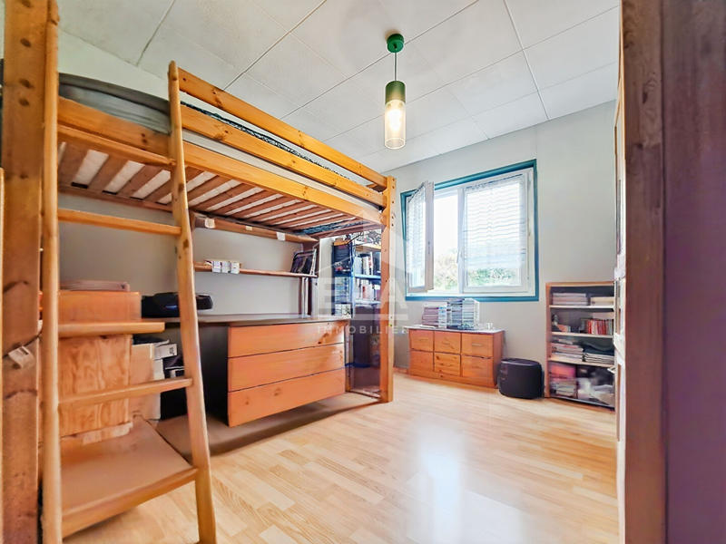 Maison - 93 m² - 4 pièces