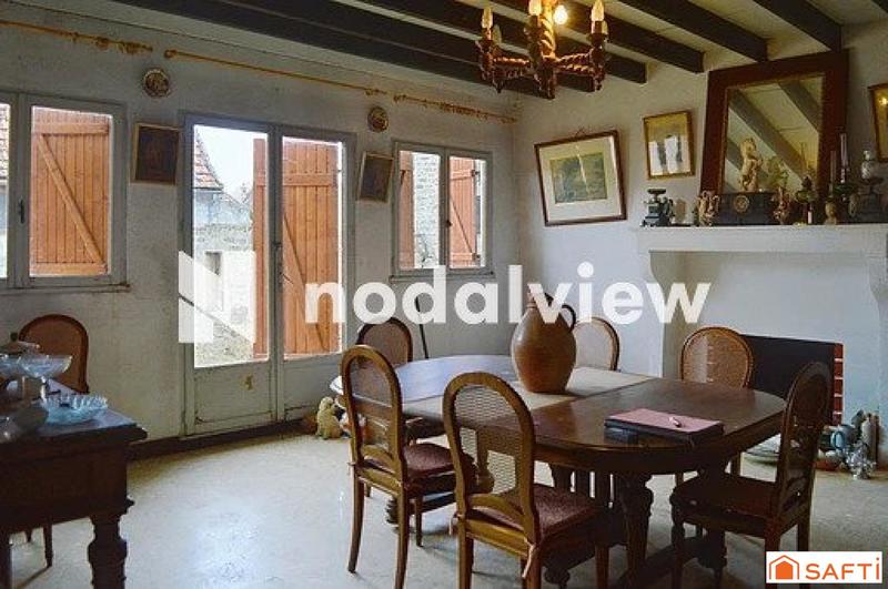 Maison - 180 m² - 8 pièces