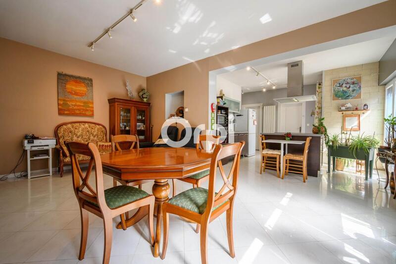 Appartement - 91 m² - 4 pièces