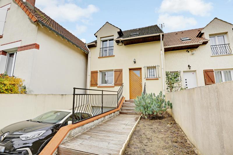 Maison - 115 m² - 4 pièces