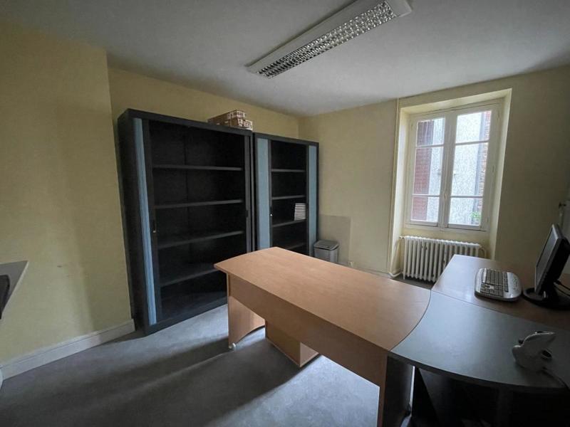 Local commercial - 210 m² - 10 pièces