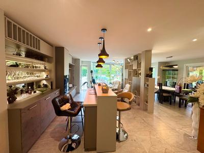 Maison d'architecte - 6 pièces