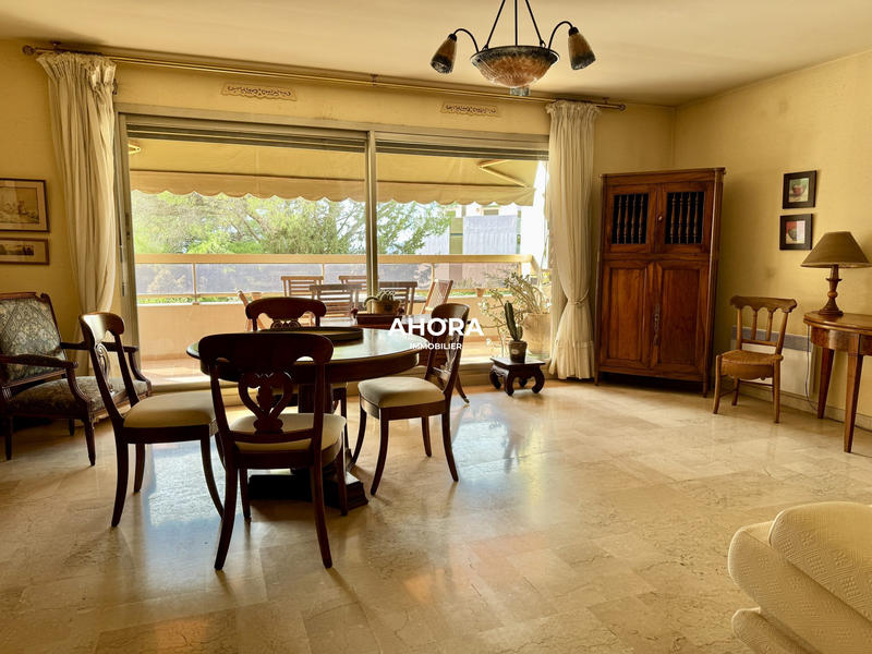 Appartement - 85 m² - 3 pièces