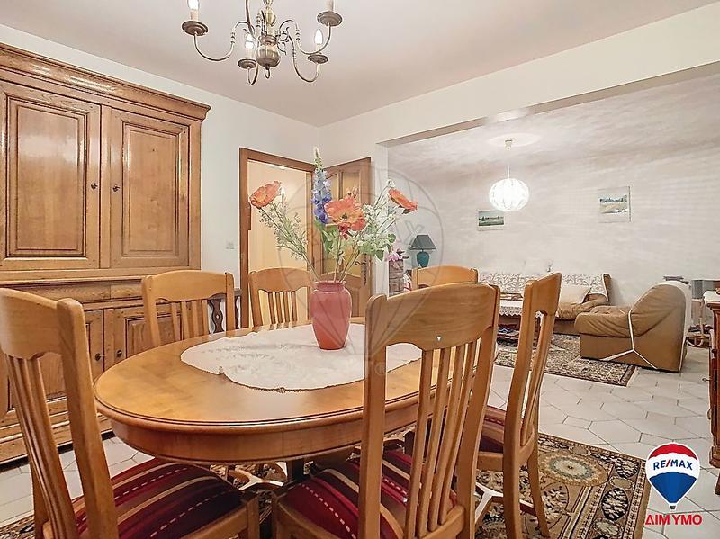 Appartement - 144 m² - 5 pièces