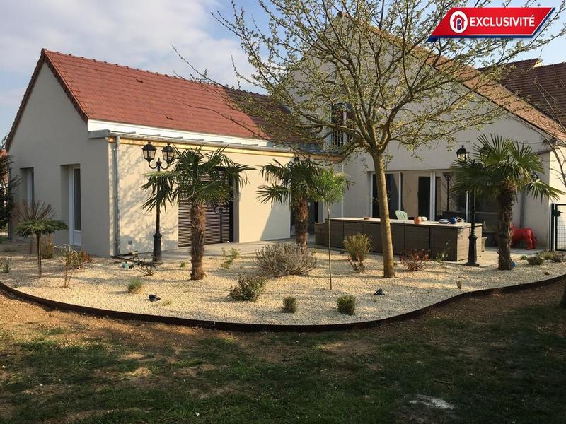 Demeure - 271 m² - 5 pièces