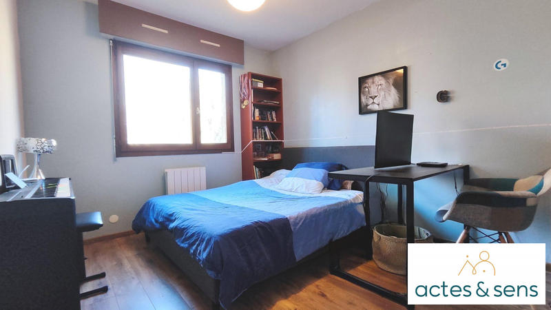 Appartement - 90 m² - 4 pièces