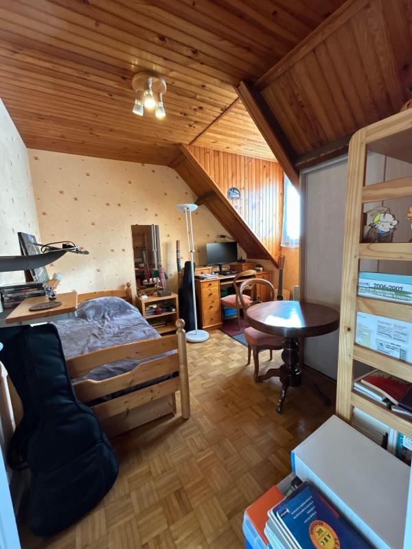 Maison - 96 m² - 4 pièces