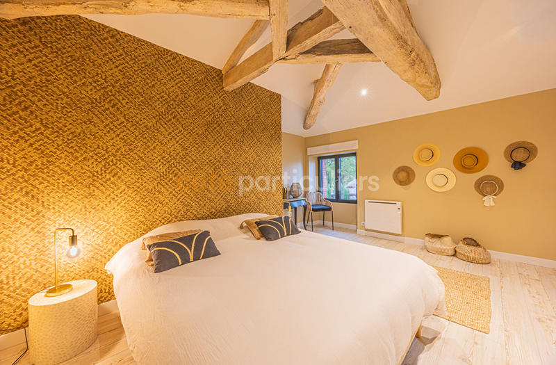 Maison - 226 m² - 7 pièces