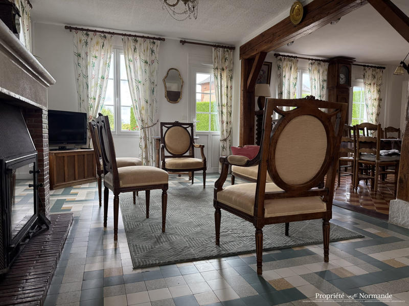 Maison - 151 m² - 6 pièces