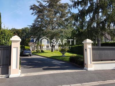 Maison - 111 m² - 6 pièces