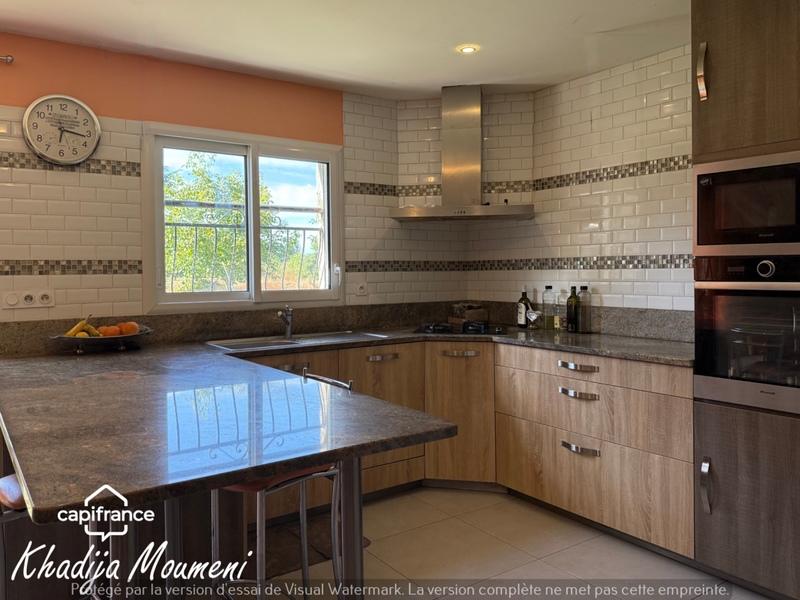 Maison - 138 m² - 5 pièces