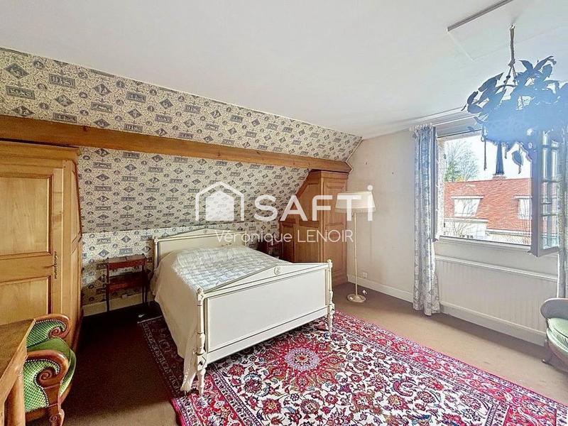 Maison - 179 m² - 8 pièces