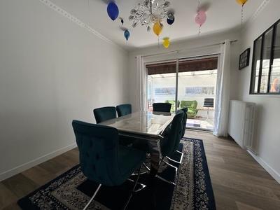 Maison - 105 m² - 4 pièces