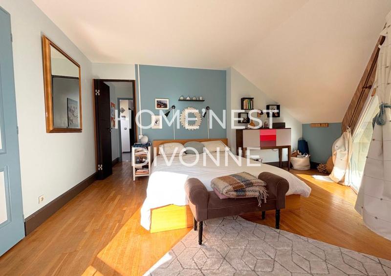 Maison - 187 m² - 6 pièces