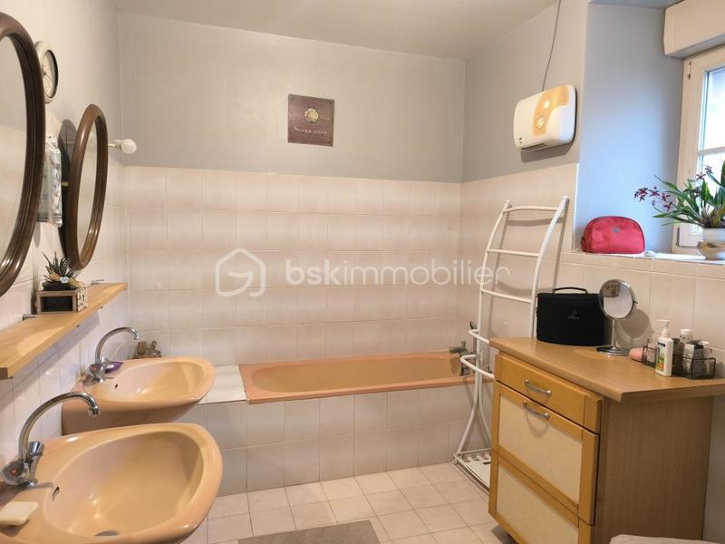 Maison de bourg - 149 m² - 7 pièces