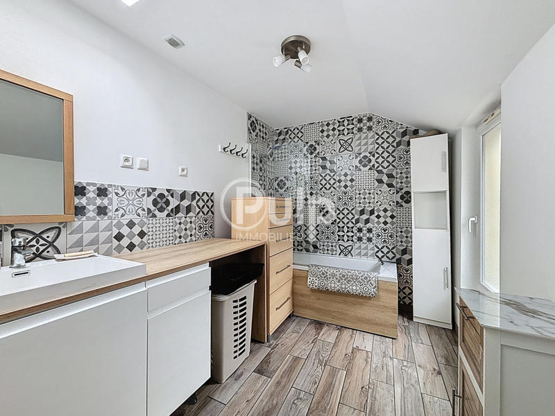 Maison de ville - 84 m² - 4 pièces