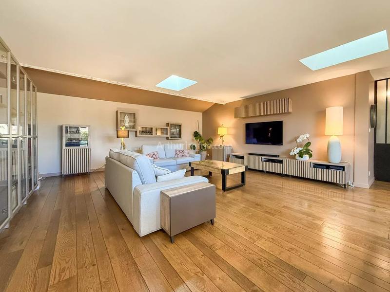 Appartement - 123 m² - 5 pièces