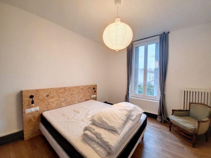 Appartement - 80 m² - 3 pièces