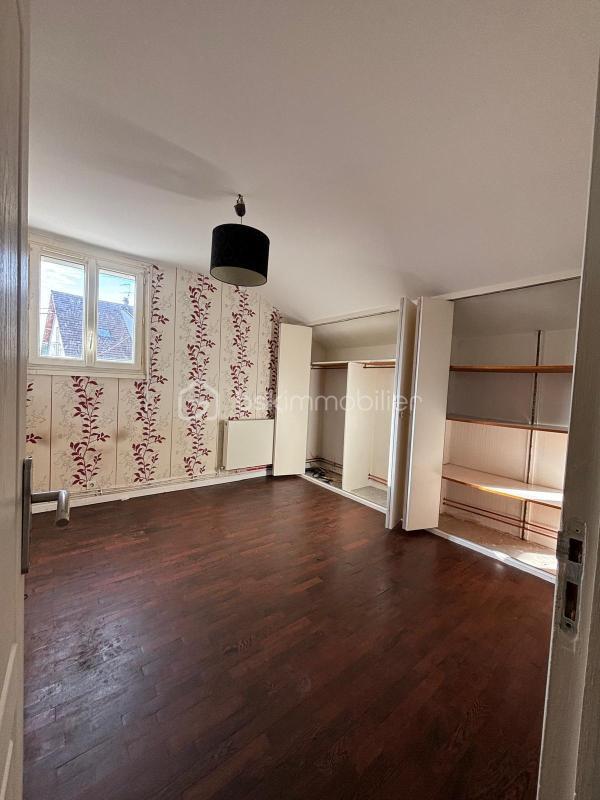 Pavillon - 183 m² - 7 pièces