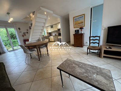 Maison - 102 m² - 6 pièces