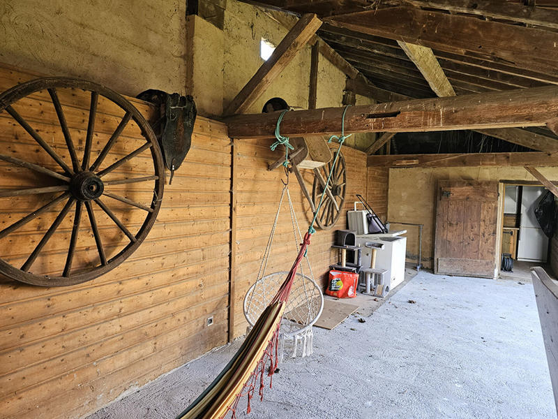 Maison - 230 m² - 6 pièces