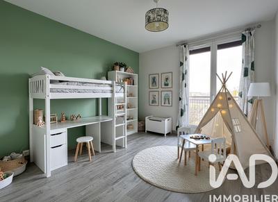 Appartement - 70 m² - 4 pièces