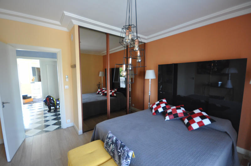 Maison - 300 m² - 10 pièces