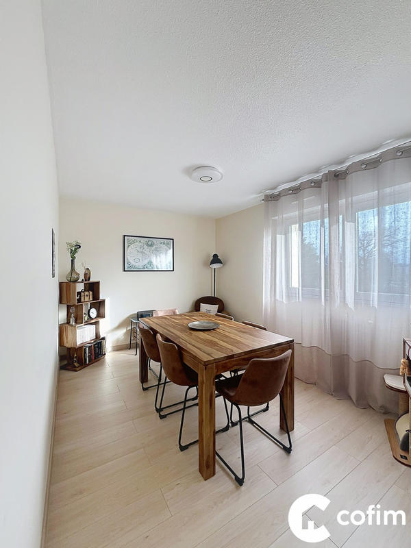 Appartement - 84 m² - 3 pièces