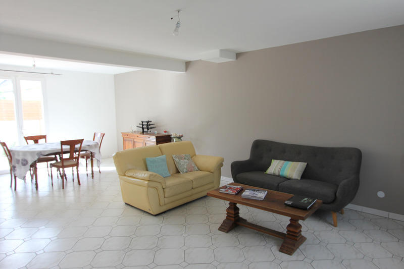 Maison - 122 m² - 6 pièces