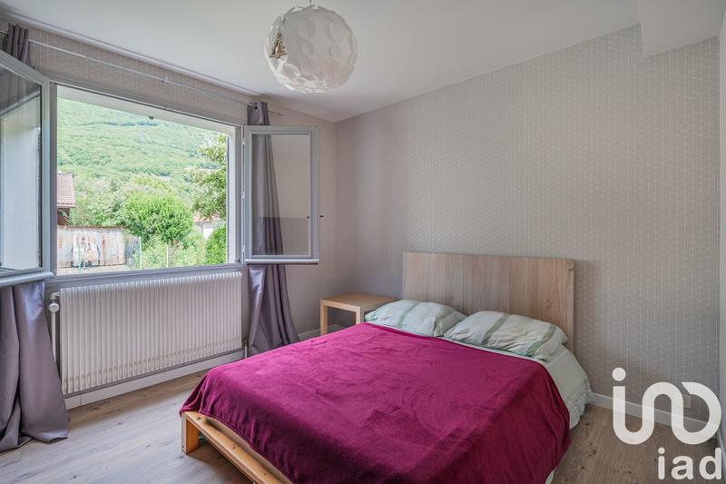 Maison - 181 m² - 8 pièces