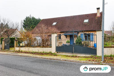 Maison - 120 m² - 5 pièces