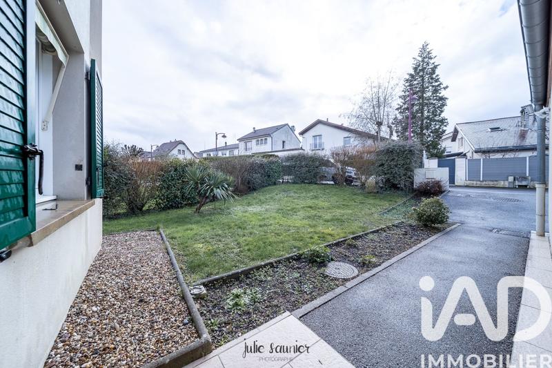 Maison de village - 90 m² - 5 pièces