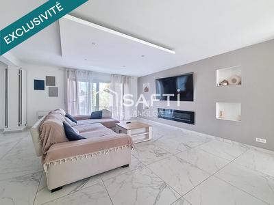 Maison - 209 m² - 8 pièces