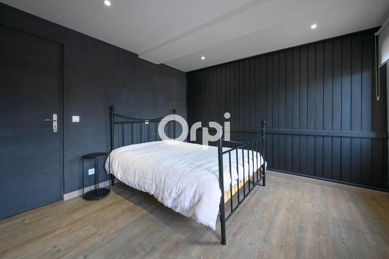 Maison - 225 m² - 6 pièces