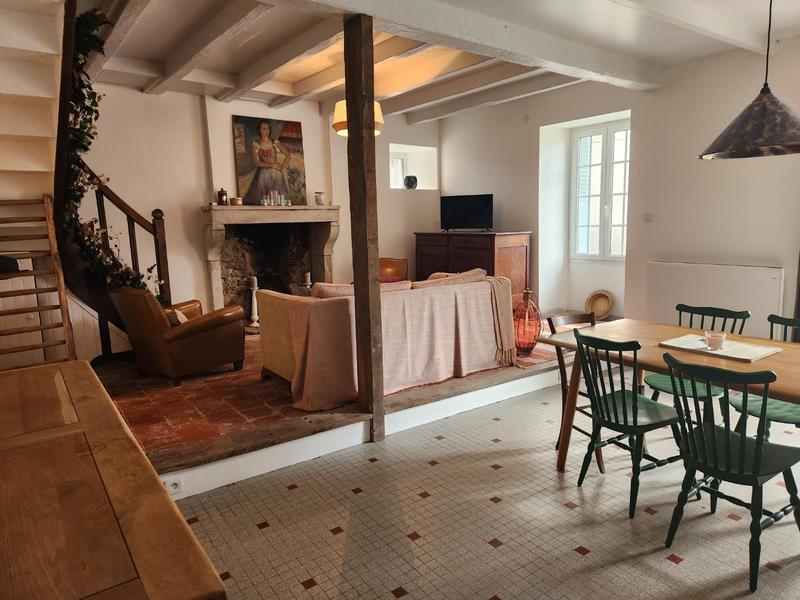 Maison - 98 m² - 3 pièces