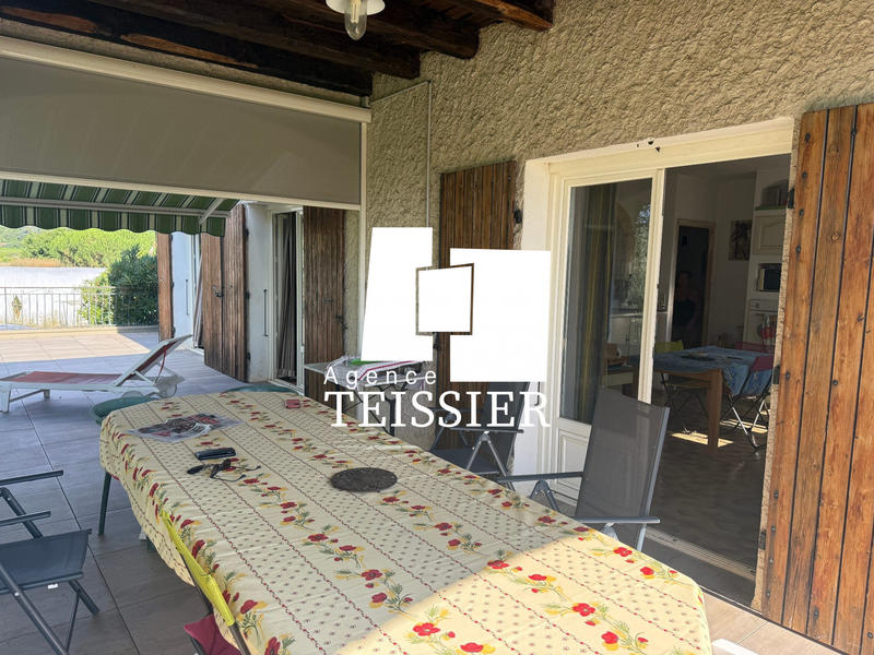 Maison - 184 m² - 5 pièces