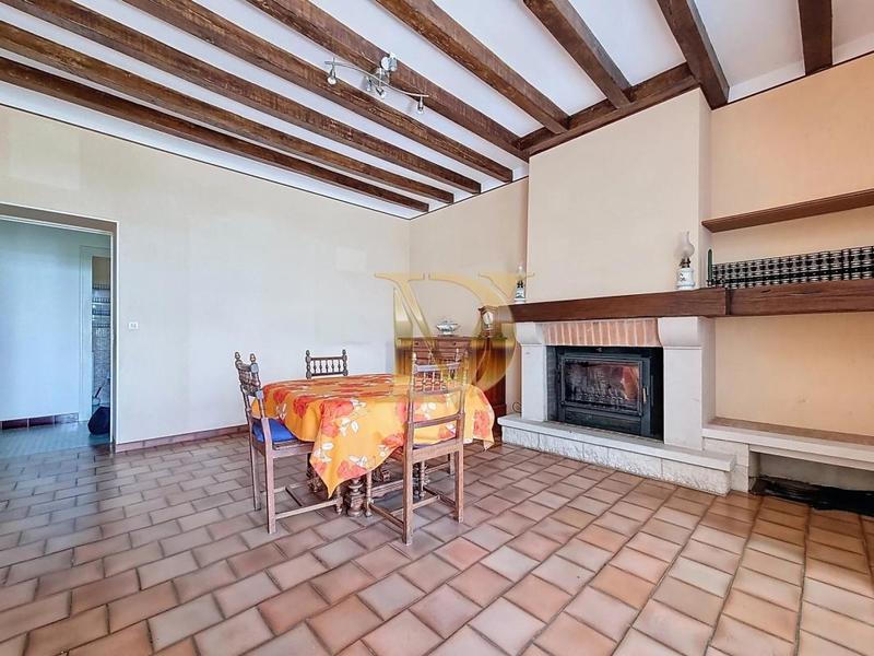 Château - 110 m² - 4 pièces