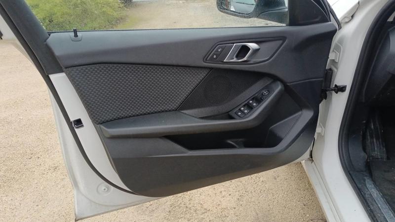 Bmw Série 1 (F40) 118i 136 Business Design