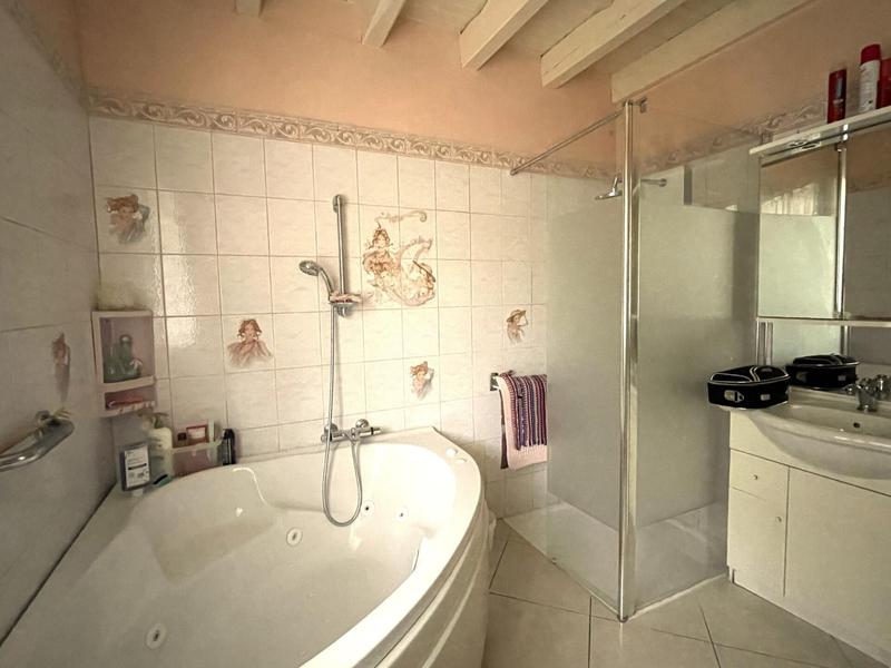 Maison - 161 m² - 6 pièces