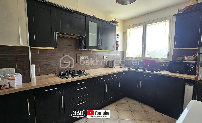 Maison traditionnelle - 140 m² - 5 pièces