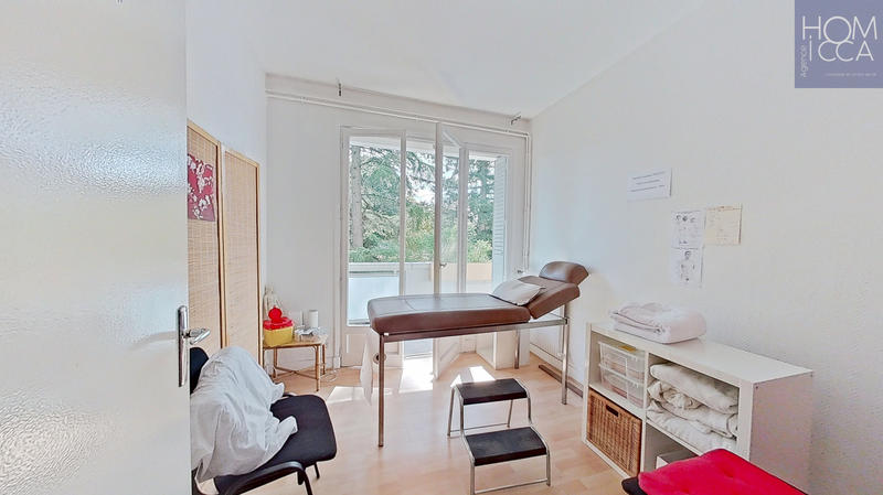 Appartement - 120 m² - 6 pièces