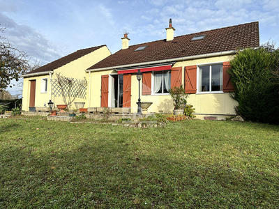 Maison - 99 m² - 5 pièces