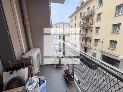 Appartement - 49 m² - 3 pièces
