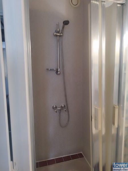 Local commercial - 1 088 m² - 1 pièce