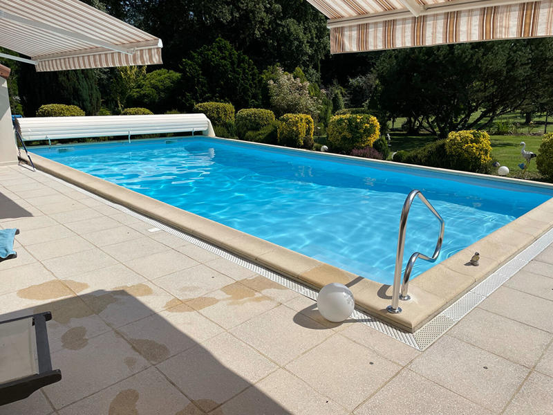 Maison - 253 m² - 6 pièces