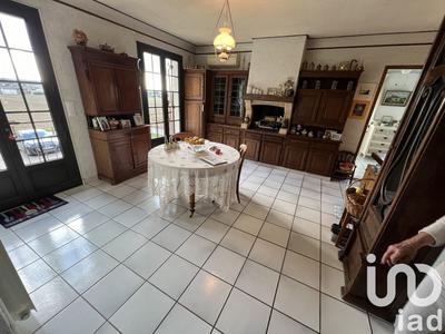 Maison - 183 m² - 8 pièces