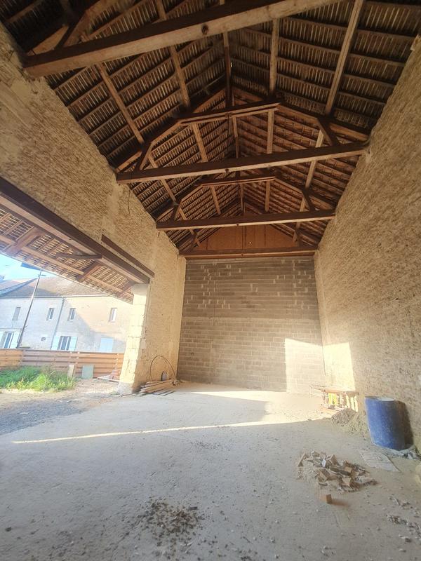 Maison - 170 m² - 1 pièce