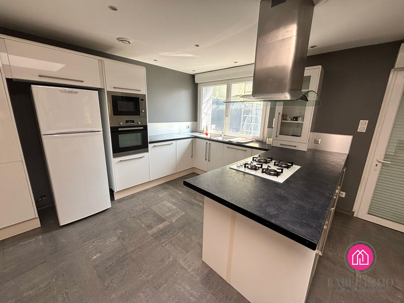 Maison - 100 m² - 5 pièces