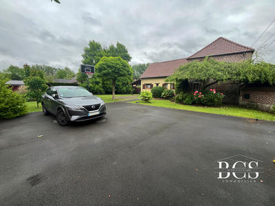 Maison - 140 m² - 8 pièces